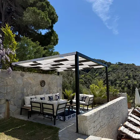 Villa Damari Luxury 3 Bedroom With Private Pool, Skiathos