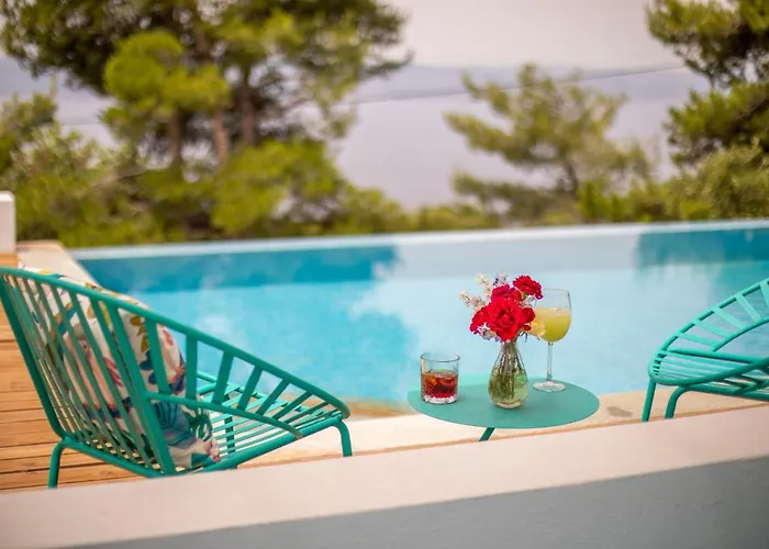 Damari Luxury 3 Bedroom With Private Pool, Skiathos Moni Evaggelistrias