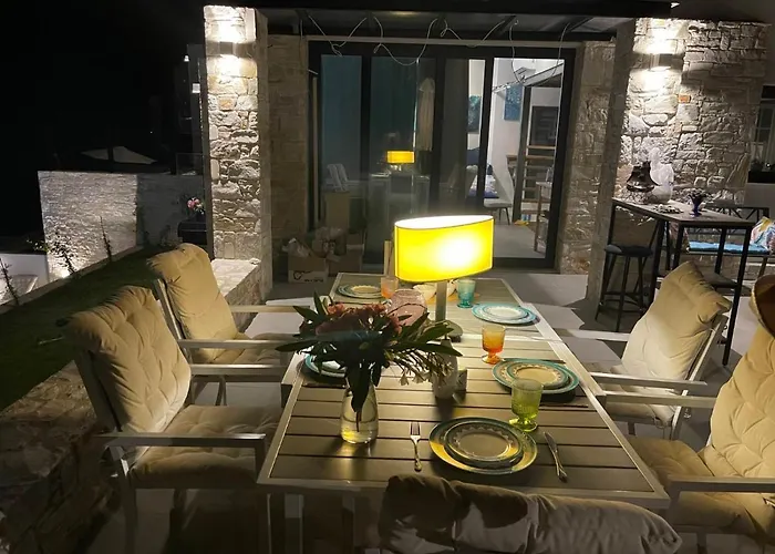 Villa Damari Luxury 3 Bedroom With Private Pool, Skiathos Moni Evaggelistrias