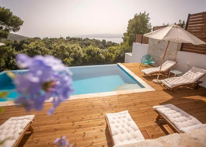 Damari Luxury 3 Bedroom With Private Pool, Skiathos *