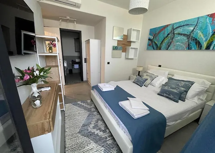 Villa Damari Luxury 3 Bedroom With Private Pool, Skiathos