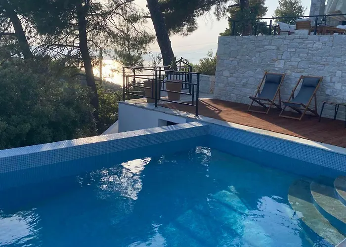 Villa Damari Luxury 3 Bedroom With Private Pool, Skiathos *