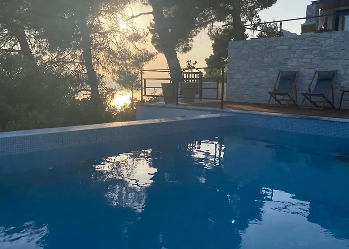 Damari Luxury 3 Bedroom With Private Pool, Skiathos * Moni Evaggelistrias