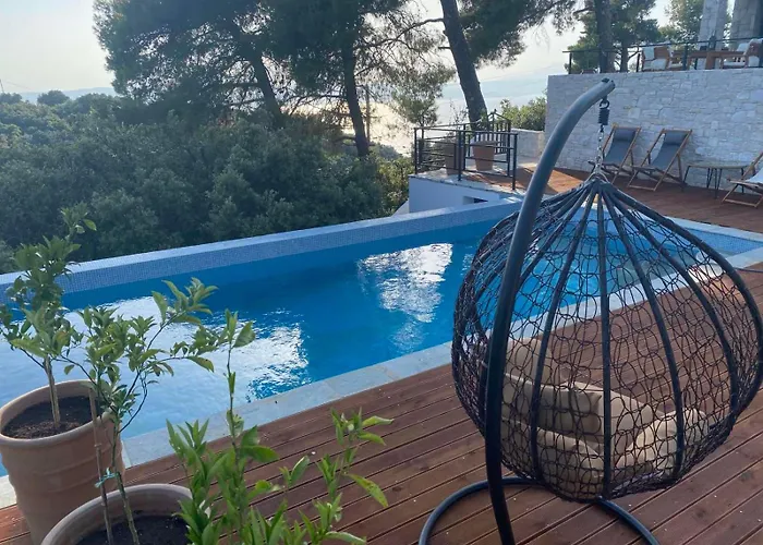 Damari Luxury 3 Bedroom With Private Pool, Skiathos Moni Evaggelistrias