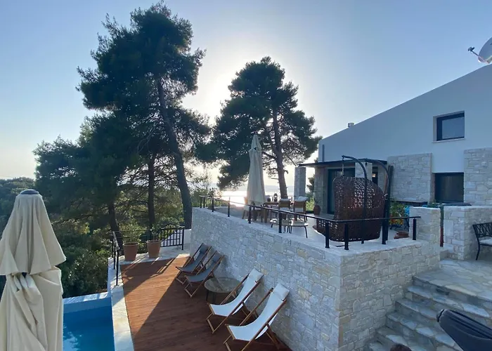Villa Damari Luxury 3 Bedroom With Private Pool, Skiathos