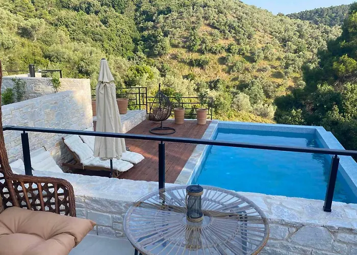 Damari Luxury 3 Bedroom With Private Pool, Skiathos Moni Evaggelistrias