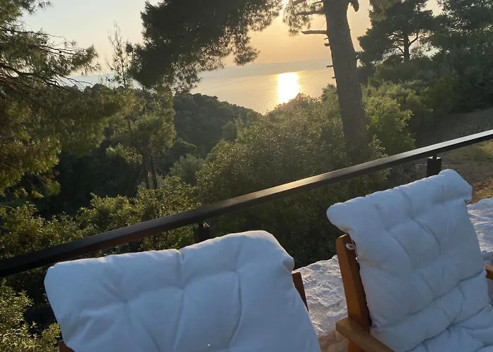 Damari Luxury 3 Bedroom With Private Pool, Skiathos