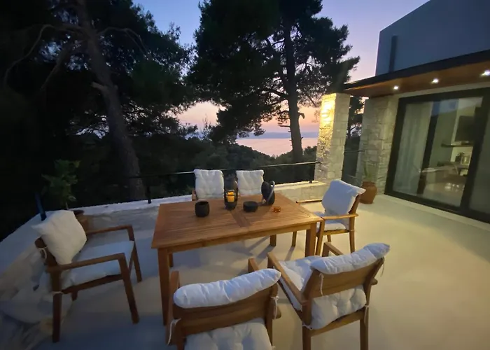 Damari Luxury 3 Bedroom With Private Pool, Skiathos Villa Moni Evaggelistrias