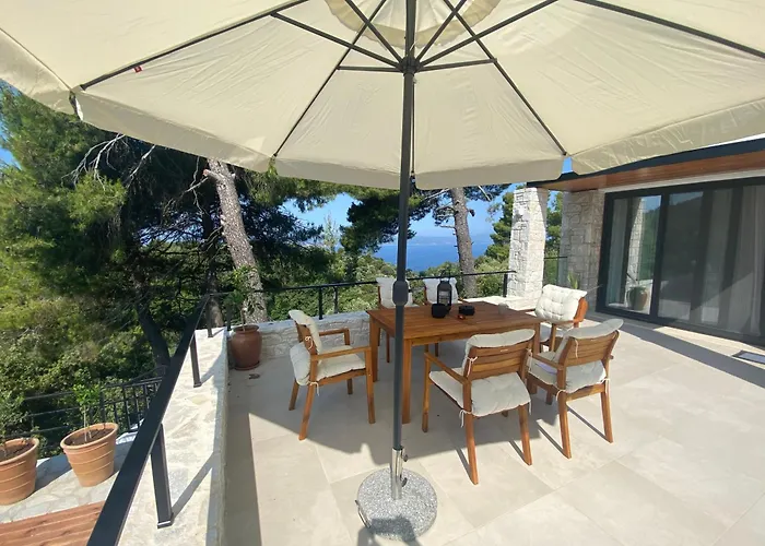 Damari Luxury 3 Bedroom With Private Pool, Skiathos Moni Evaggelistrias