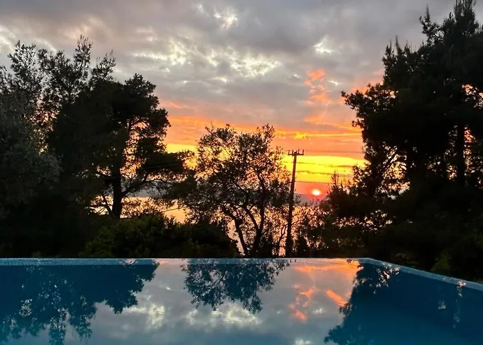 Damari Luxury 3 Bedroom With Private Pool, Skiathos Villa Moni Evaggelistrias