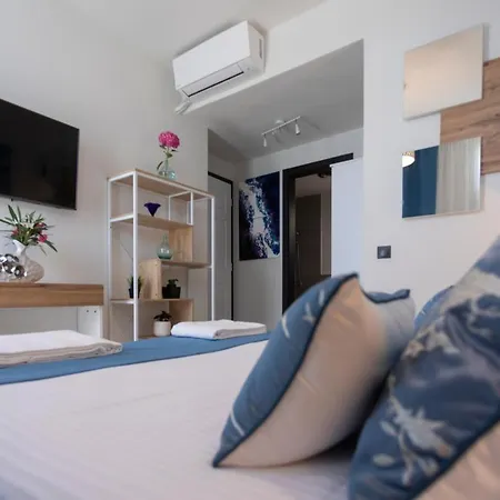 Villa Damari Luxury 3 Bedroom With Private Pool, Skiathos *
