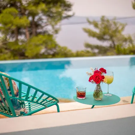 Damari Luxury 3 Bedroom With Private Pool, Skiathos Moni Evaggelistrias