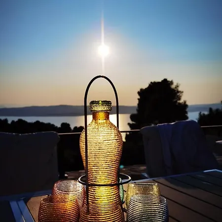 Damari Luxury 3 Bedroom With Private Pool, Skiathos