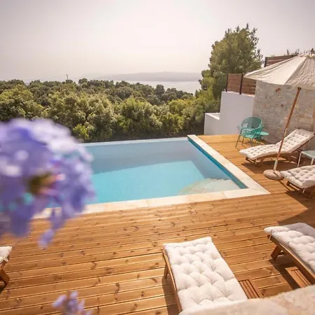 Damari Luxury 3 Bedroom With Private Pool, Skiathos *