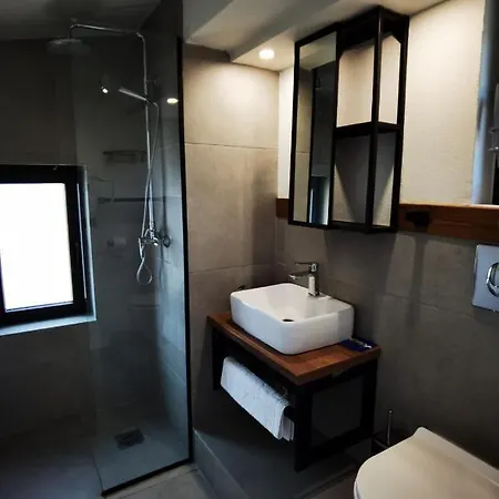 Damari Luxury 3 Bedroom With Private Pool, Skiathos *