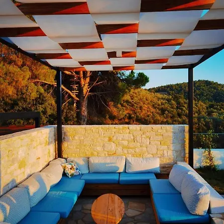 Damari Luxury 3 Bedroom With Private Pool, Skiathos Moni Evaggelistrias