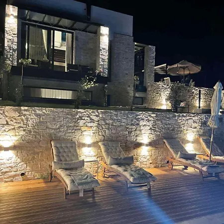 Damari Luxury 3 Bedroom With Private Pool, Skiathos Moni Evaggelistrias