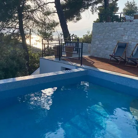 Villa Damari Luxury 3 Bedroom With Private Pool, Skiathos *