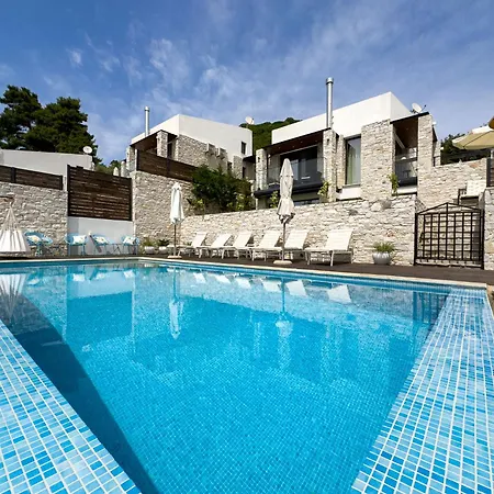 Damari Luxury 3 Bedroom With Private Pool, Skiathos Moni Evaggelistrias