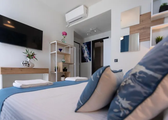 Villa Damari Luxury 3 Bedroom With Private Pool, Skiathos *