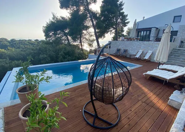 Villa Damari Luxury 3 Bedroom With Private Pool, Skiathos Moni Evaggelistrias