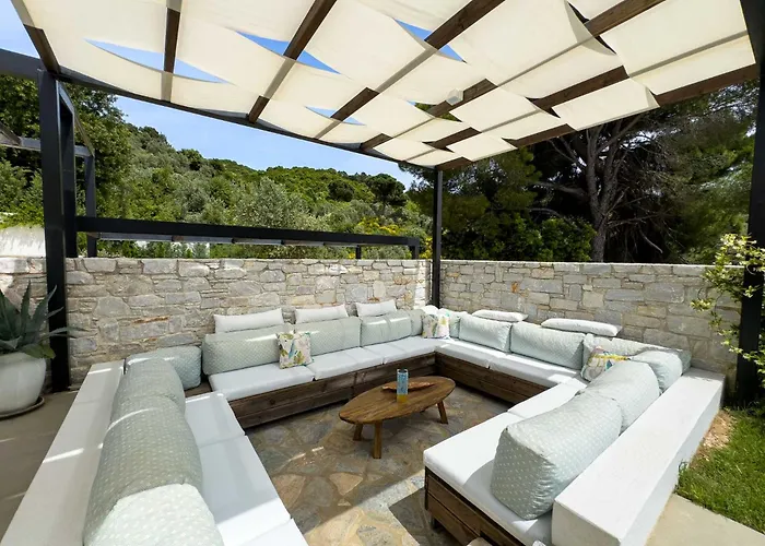 Damari Luxury 3 Bedroom With Private Pool, Skiathos Villa *